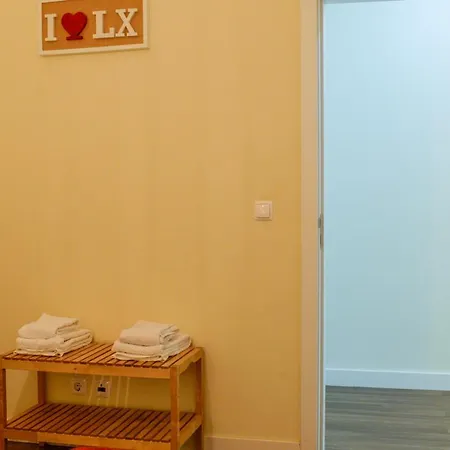 Near Marques Pombal Square アパート