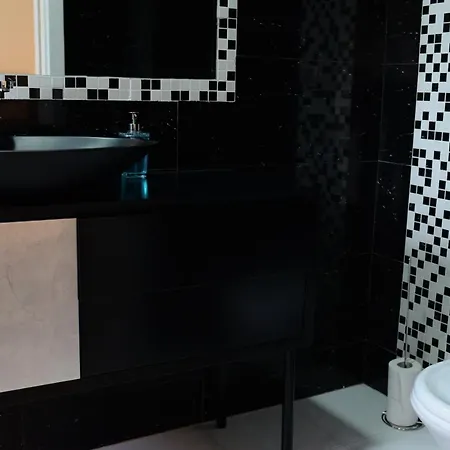 Apartment Near Marques Pombal Square *