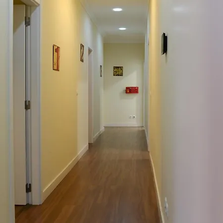Apartment Near Marques Pombal Square *