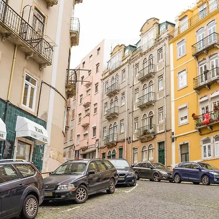 Apartment Near Marques Pombal Square Lisbon