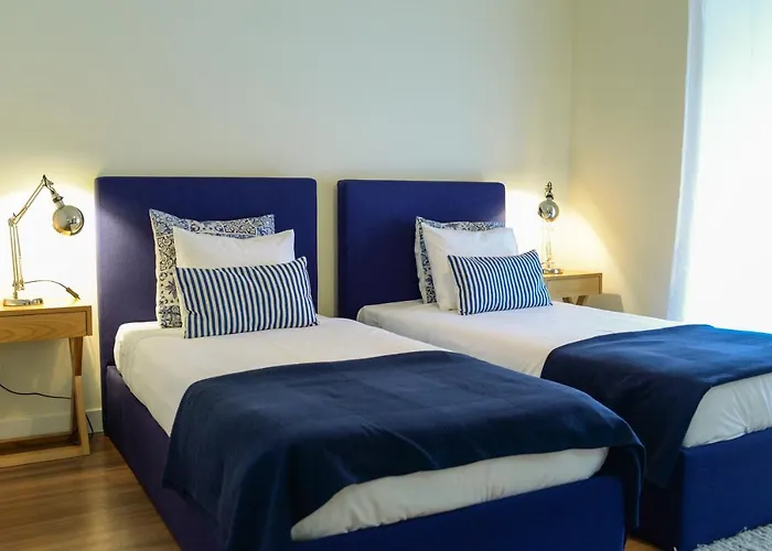 Near Marques Pombal Square Apartment *