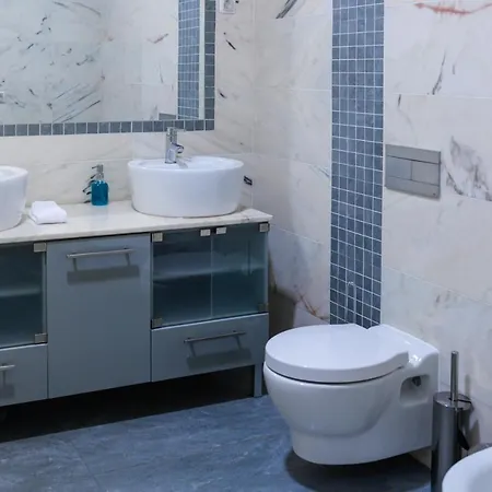 Near Marques Pombal Square